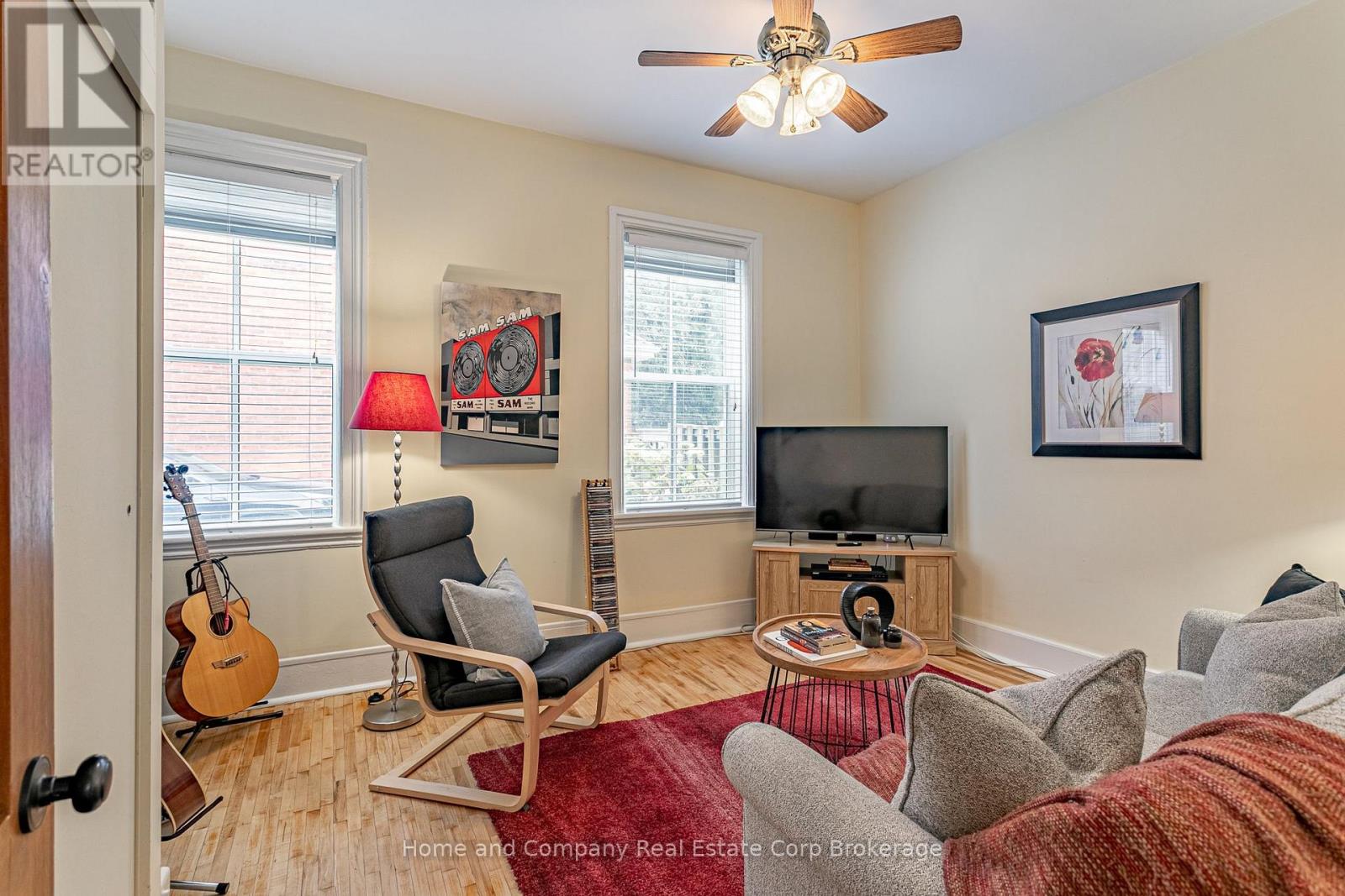 105 Centre Street Property Photo 12