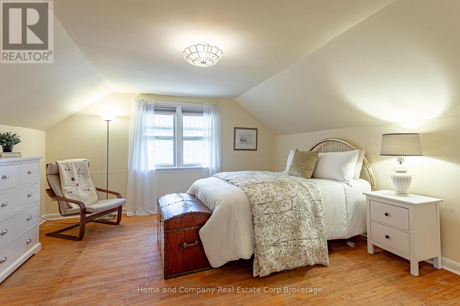 105 Centre Street Property Photo 20