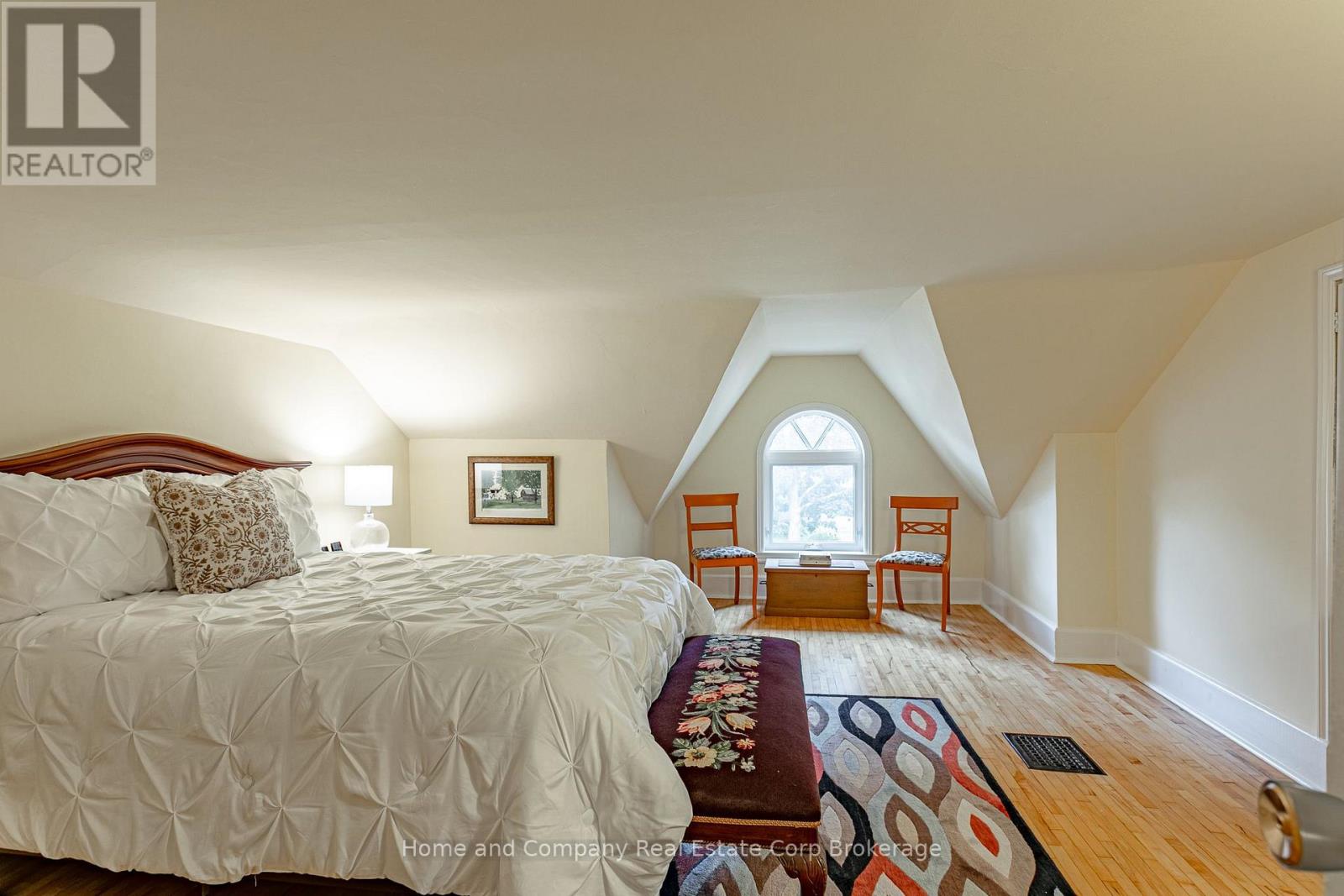 105 Centre Street Property Photo 22