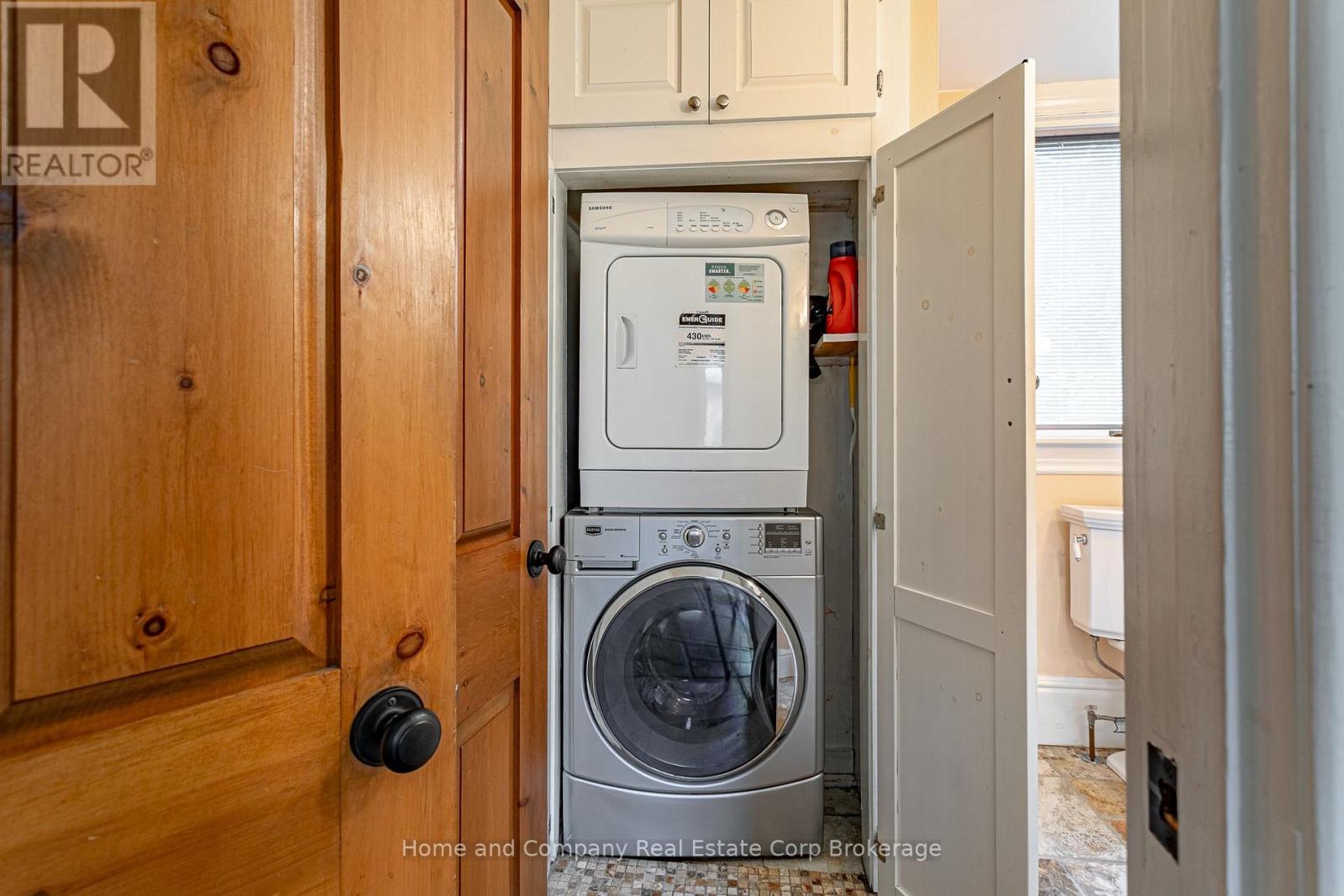 105 Centre Street Property Photo 28