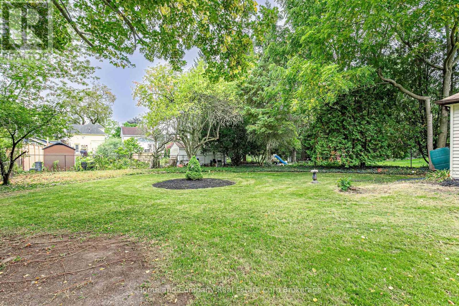 105 Centre Street Property Photo 32