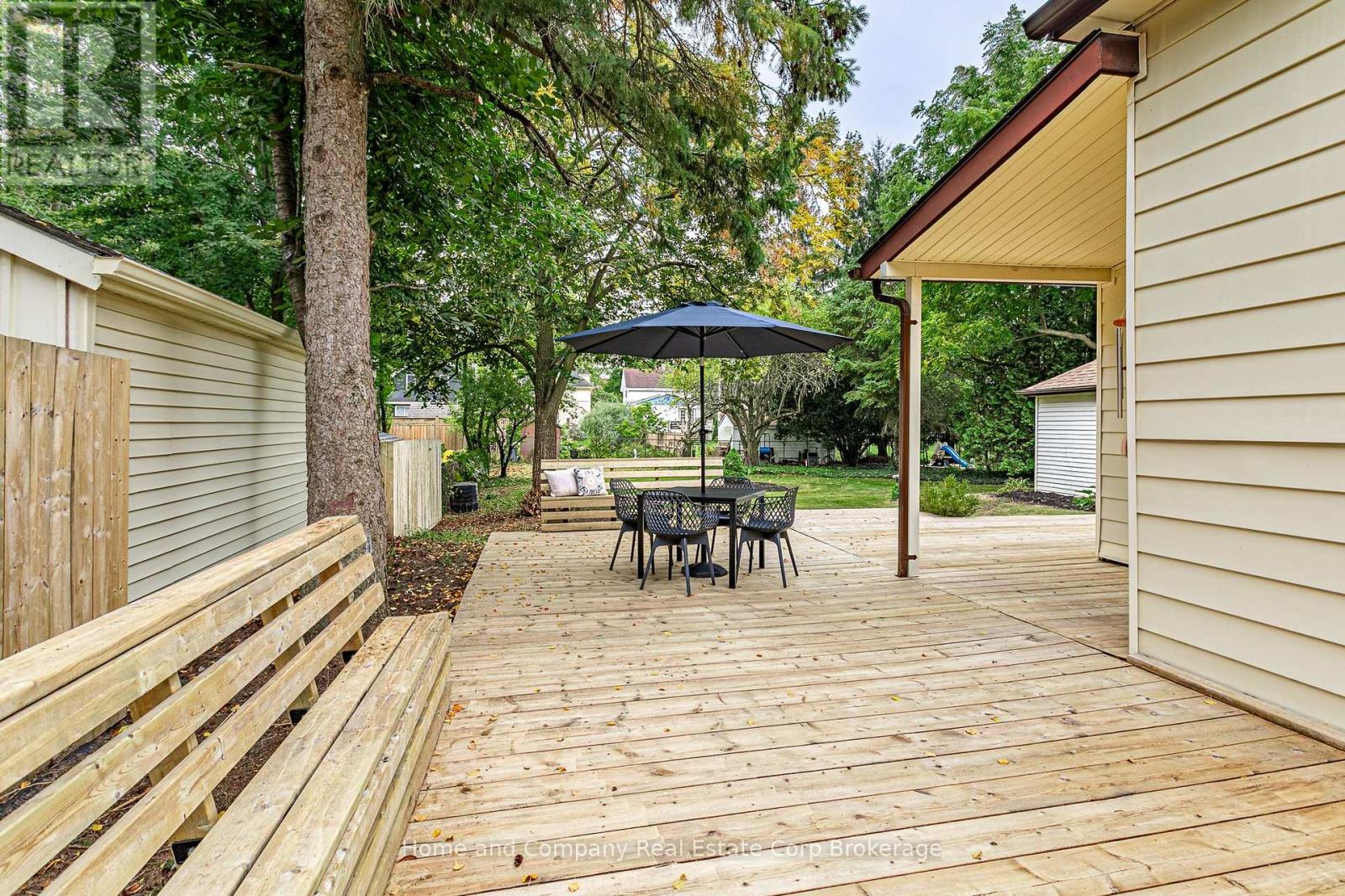 105 Centre Street Property Photo 34