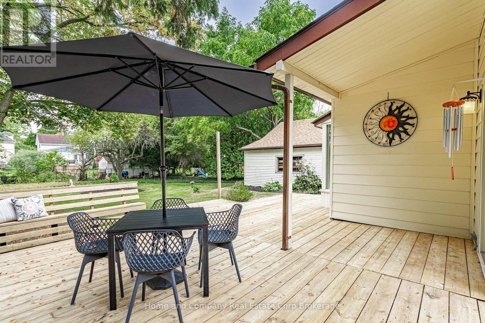 105 Centre Street Property Photo 35
