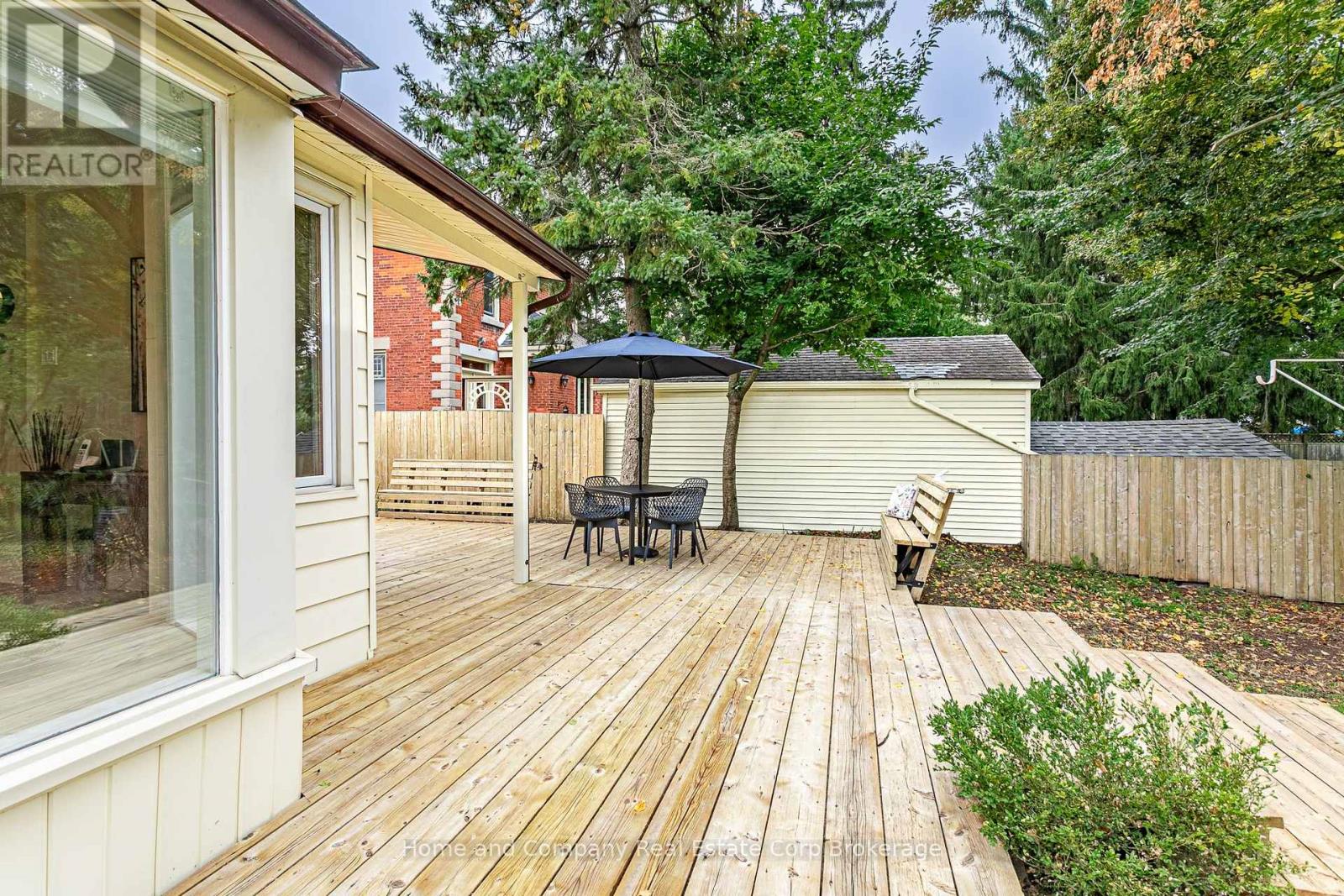 105 Centre Street Property Photo 36