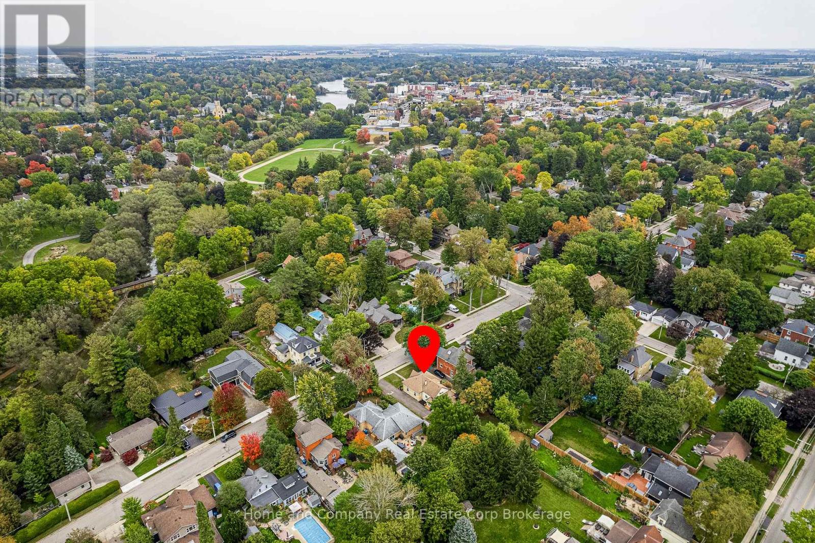105 Centre Street Property Photo 39