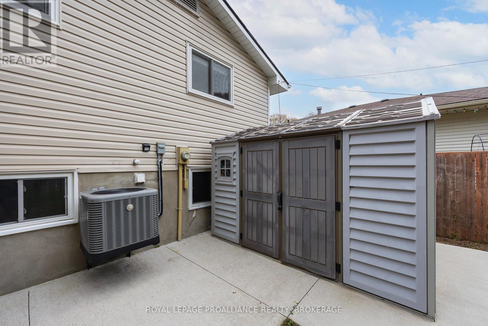 55 Folger Street Property Photo 10