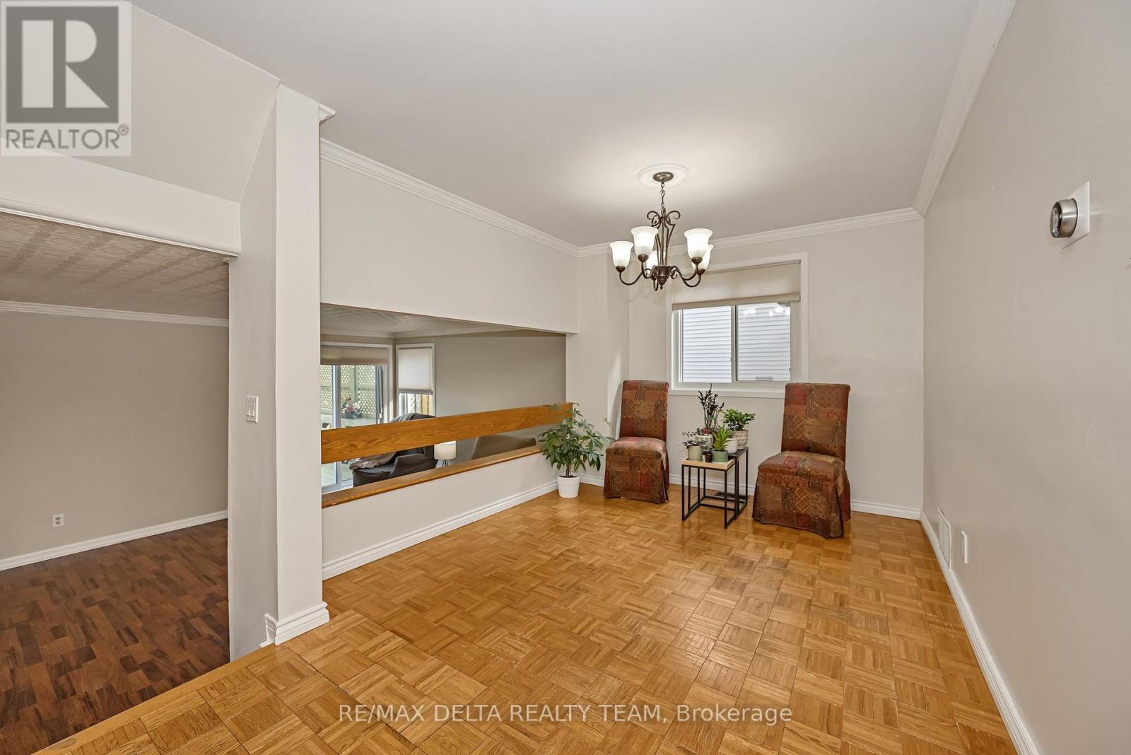 435 Duvernay Drive Property Photo 5