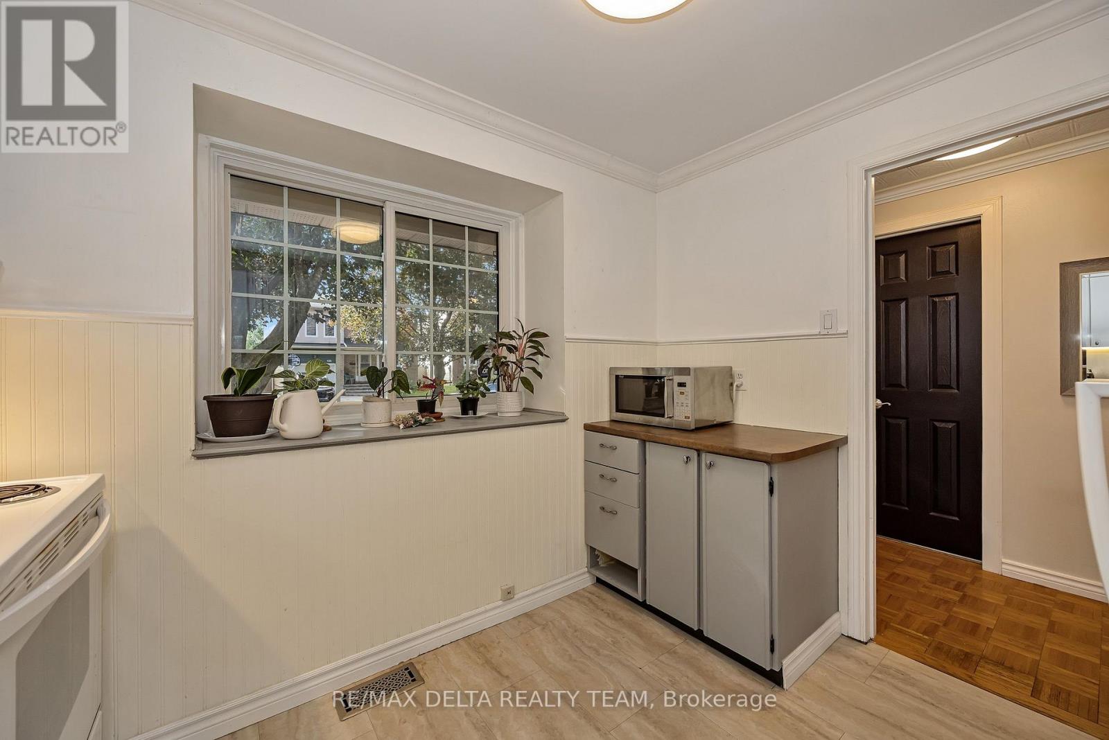 435 Duvernay Drive Property Photo 12