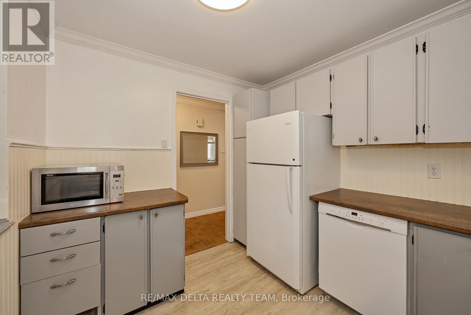 435 Duvernay Drive Property Photo 13