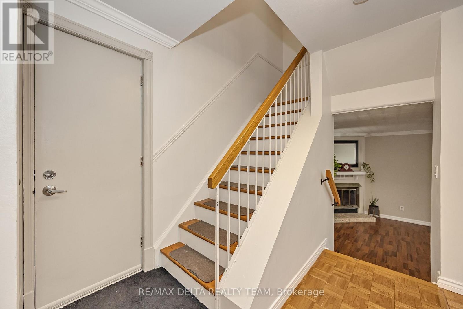 435 Duvernay Drive Property Photo 17