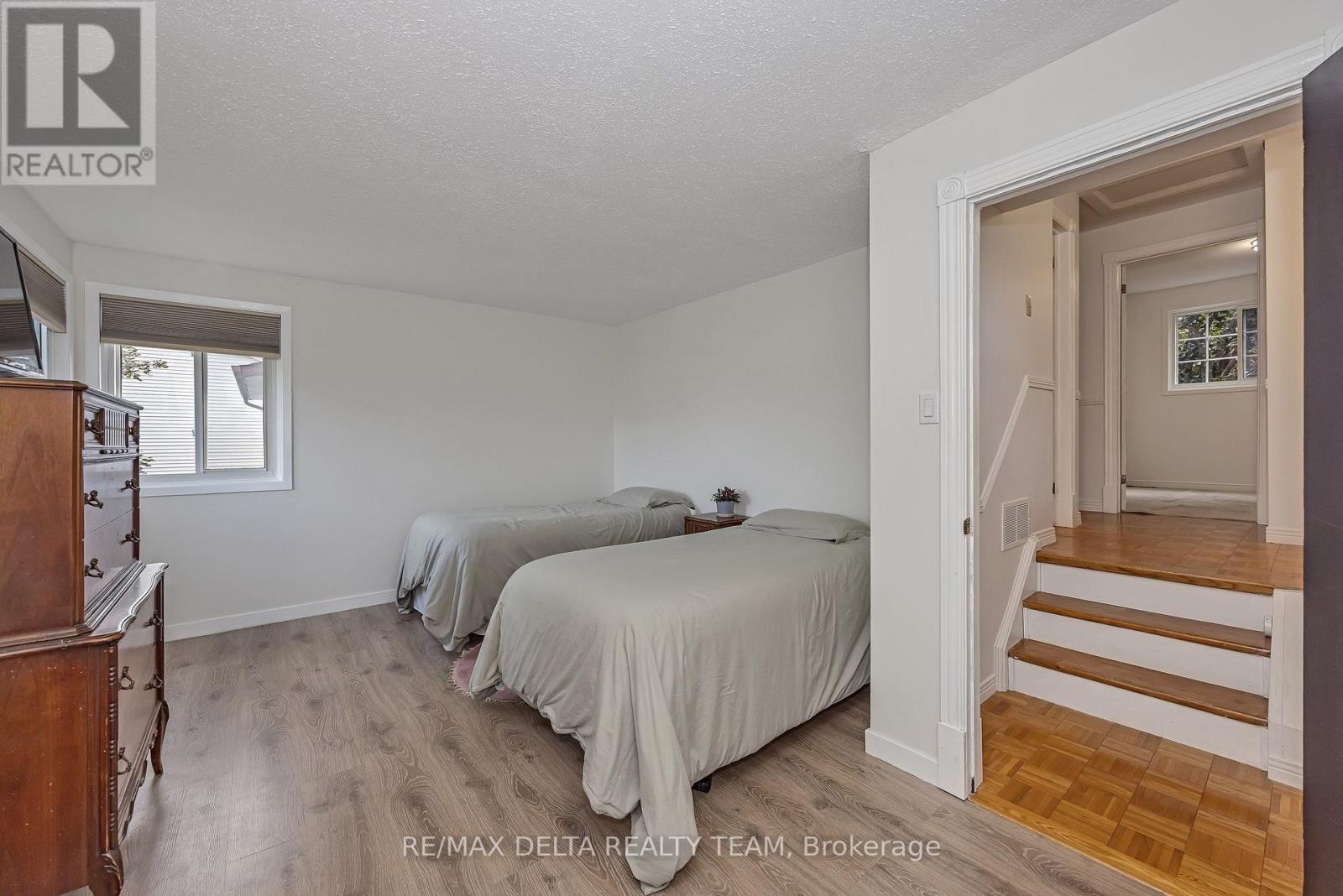 435 Duvernay Drive Property Photo 18