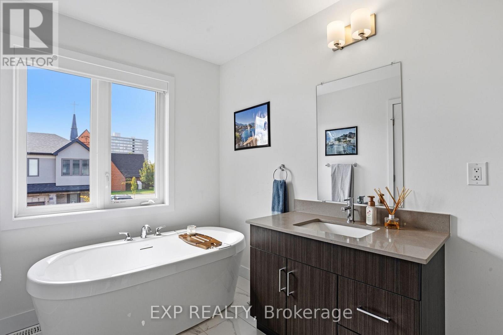 25 - 166 Mount Albion Road Property Photo 14