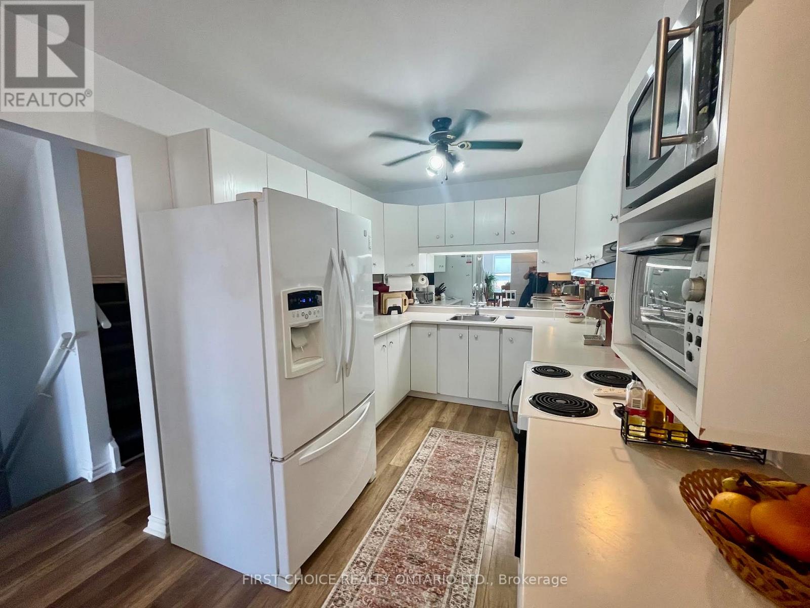 186 - 825 Cahill Drive W Property Photo 5