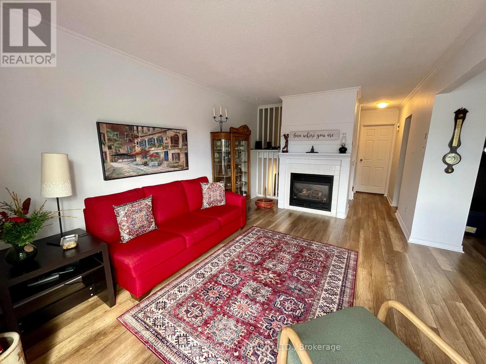 186 - 825 Cahill Drive W Property Photo 7