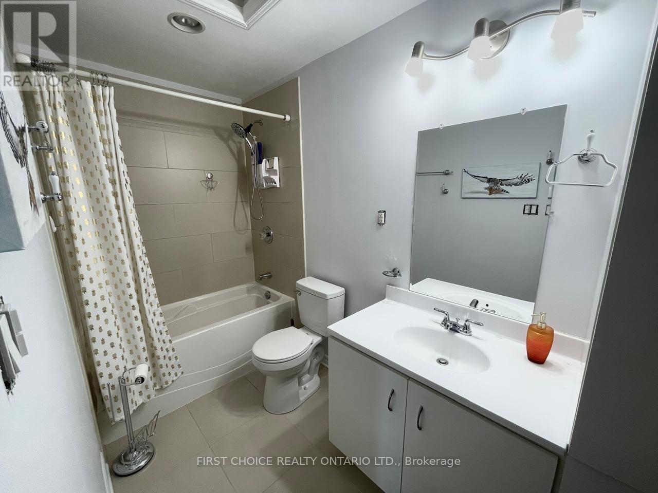 186 - 825 Cahill Drive W Property Photo 14