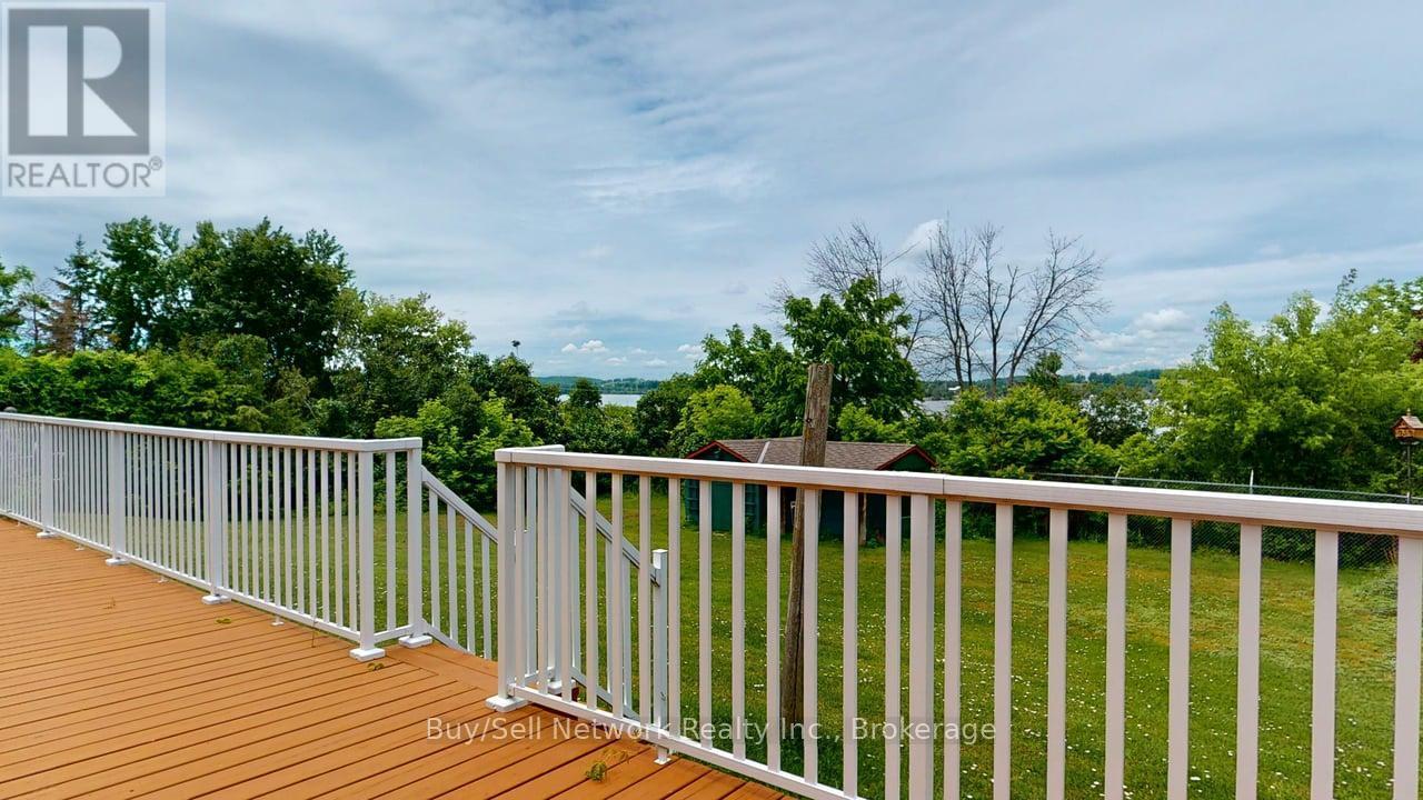 962 Ward Street Property Photo 11