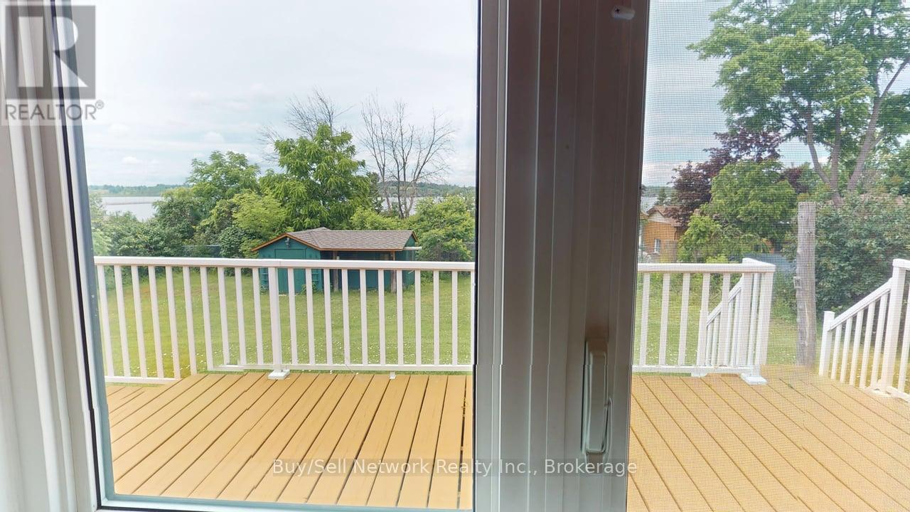 962 Ward Street Property Photo 17