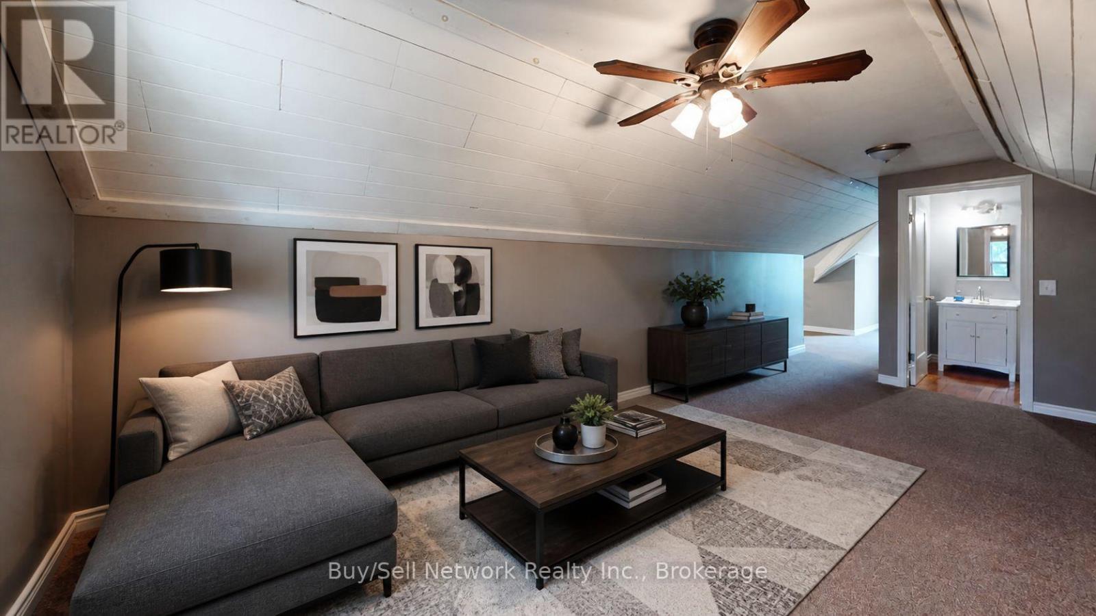962 Ward Street Property Photo 40