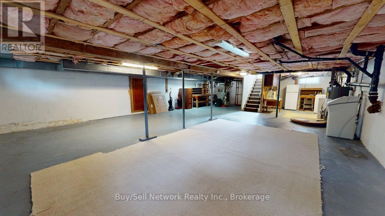 962 Ward Street Property Photo 44