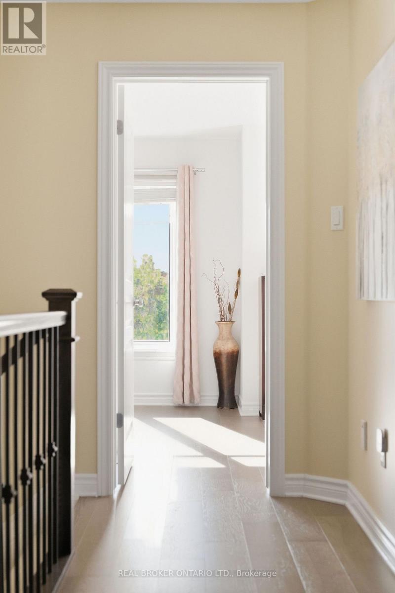 2221 Angelica Avenue Property Photo 22