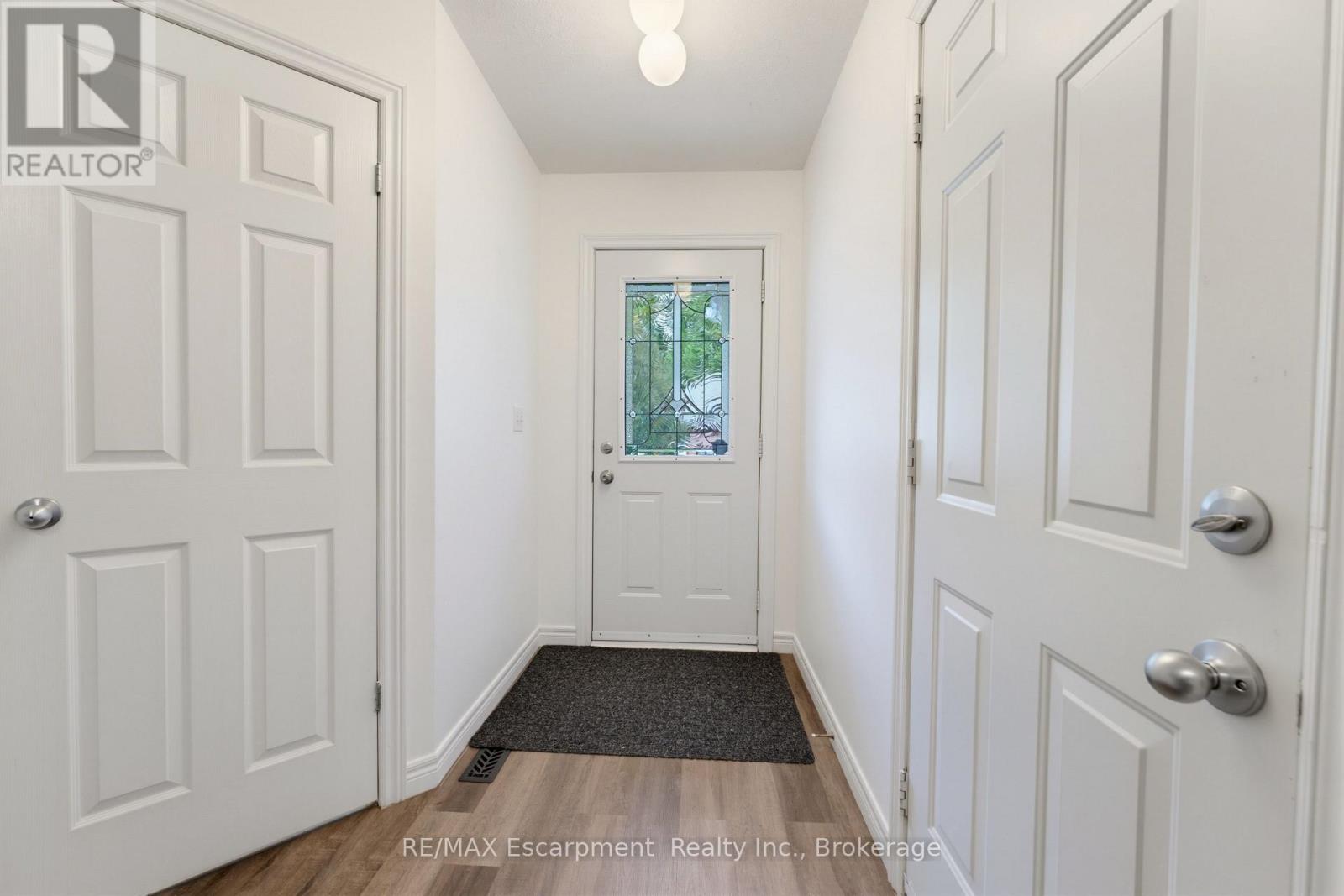 62 Potters Way Property Photo 9
