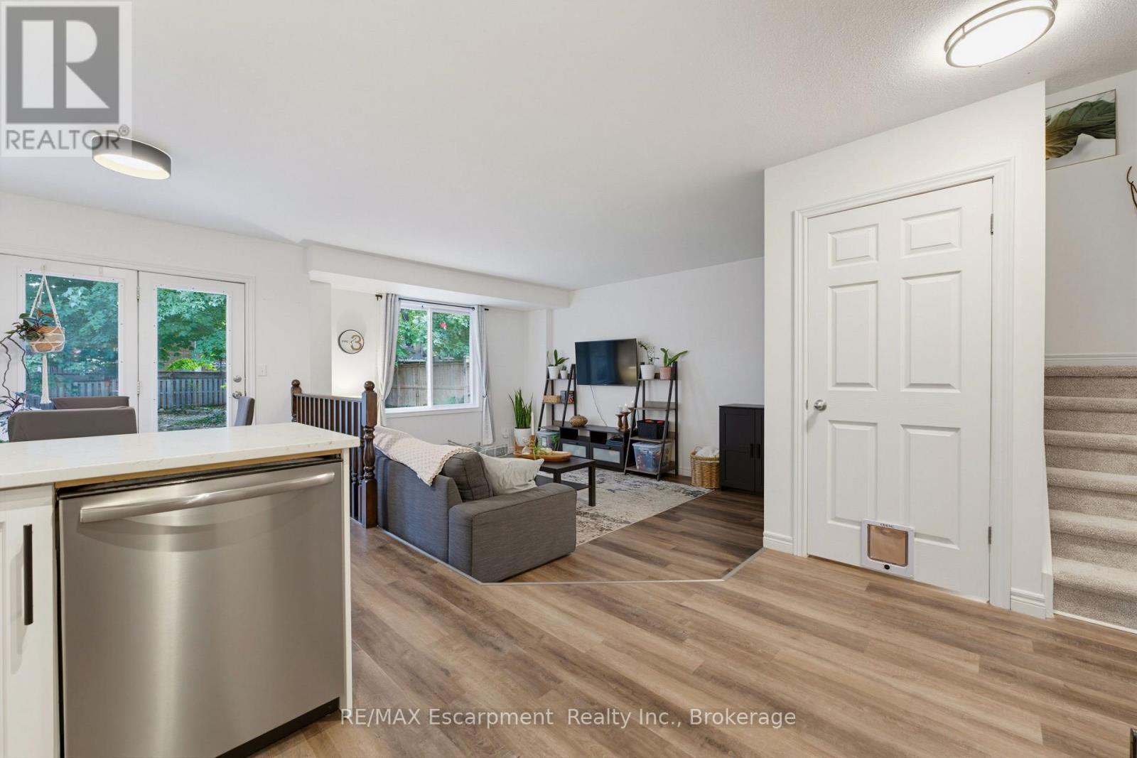 62 Potters Way Property Photo 17