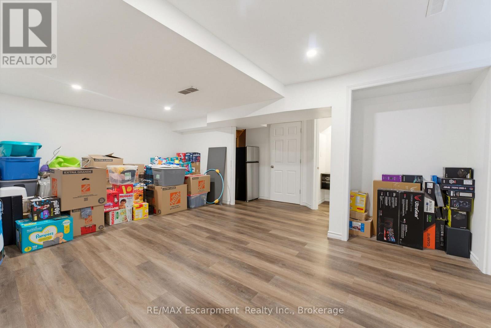 62 Potters Way Property Photo 24