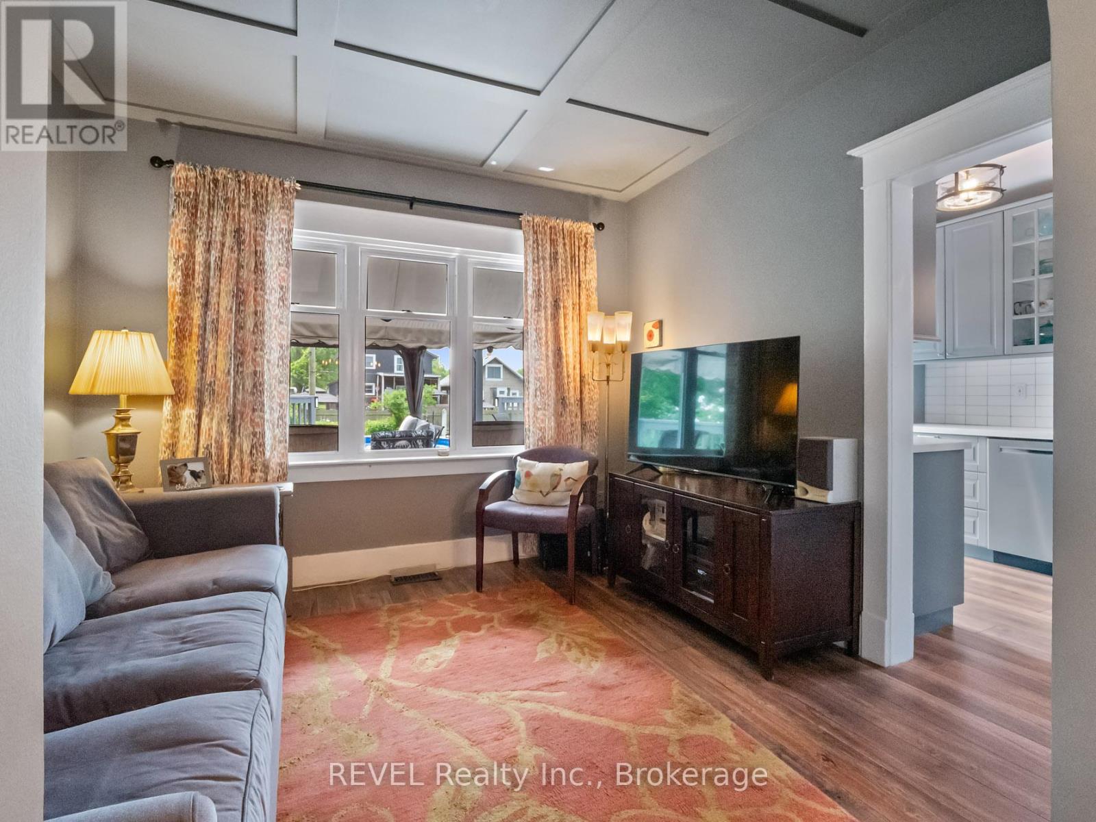259 Dufferin Street Property Photo 7