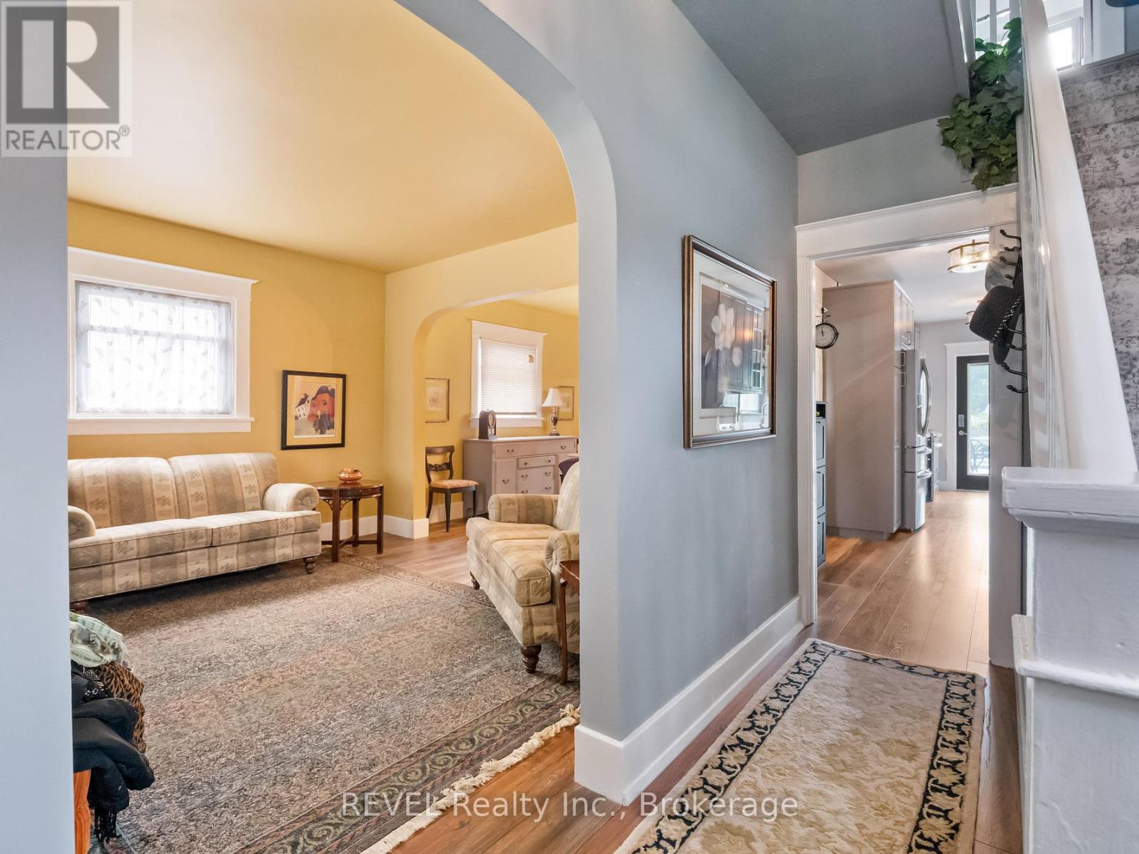 259 Dufferin Street Property Photo 8