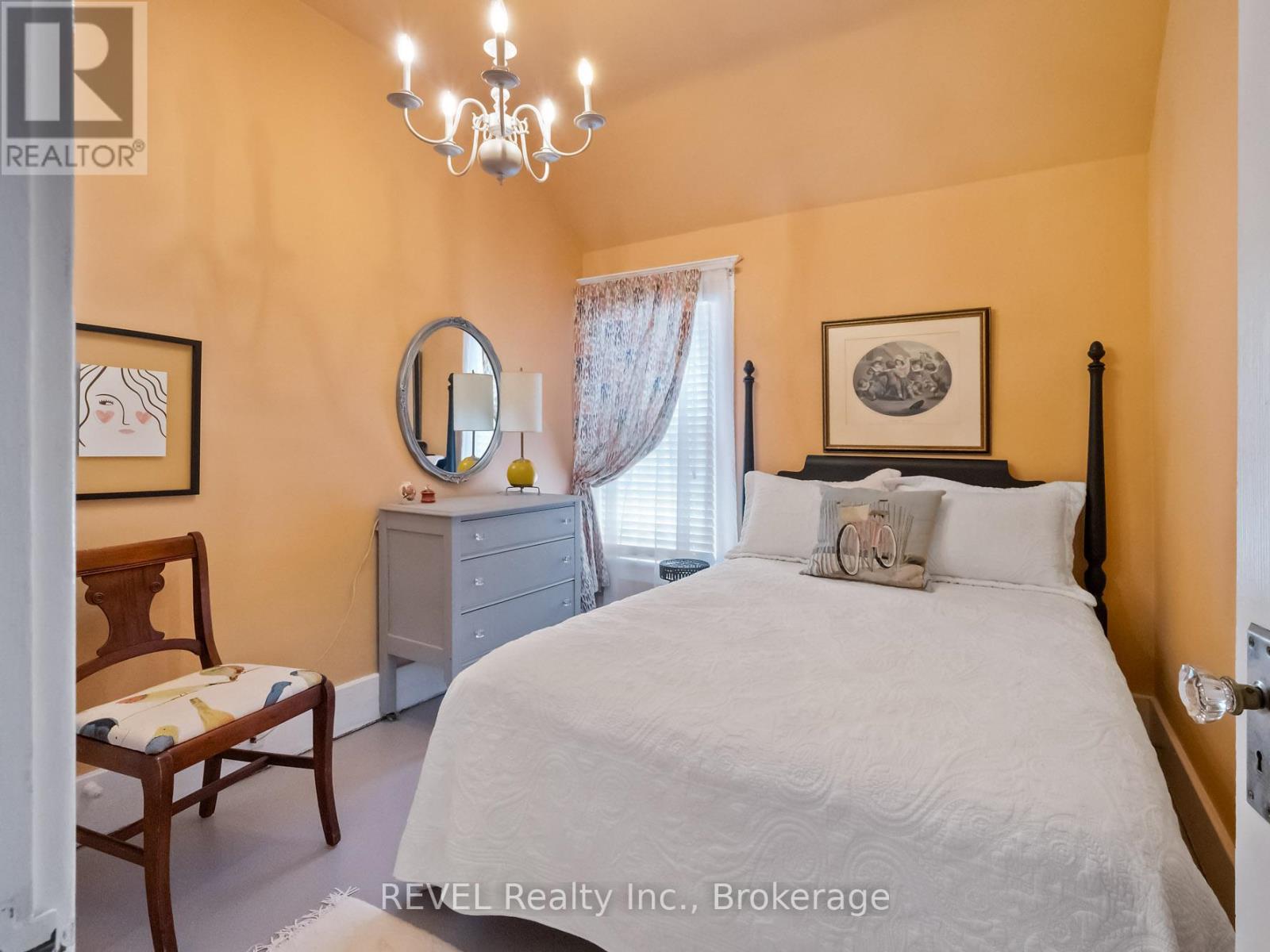 259 Dufferin Street Property Photo 11