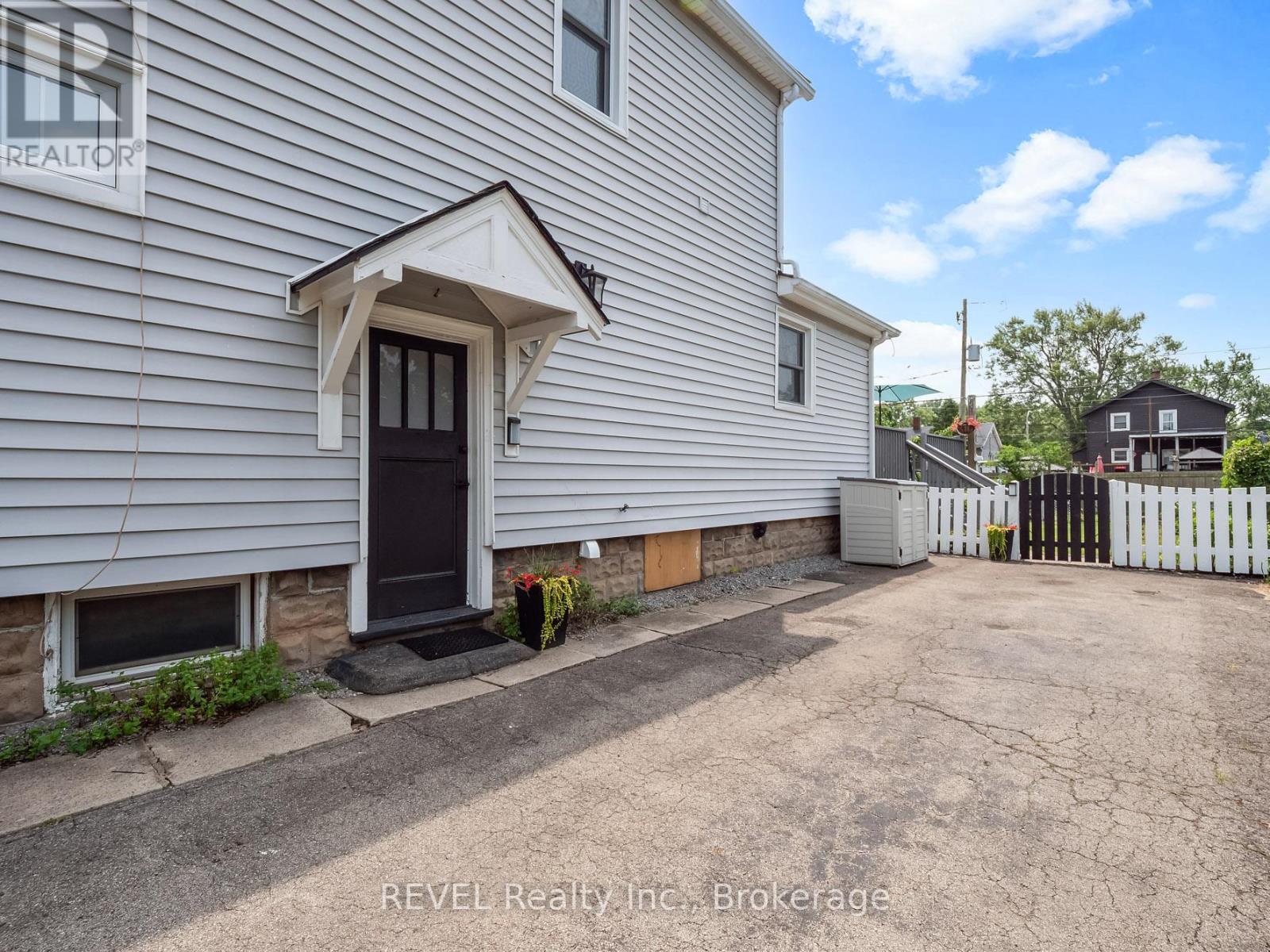 259 Dufferin Street Property Photo 19