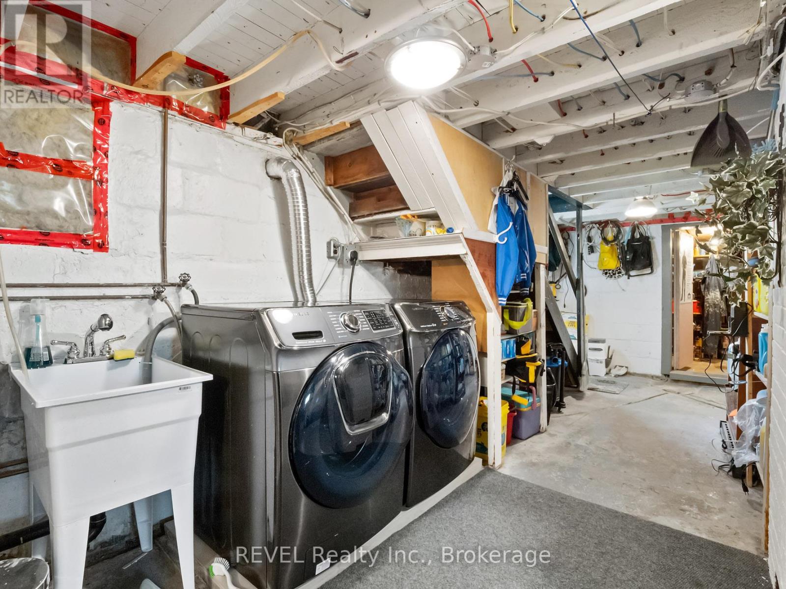 259 Dufferin Street Property Photo 21