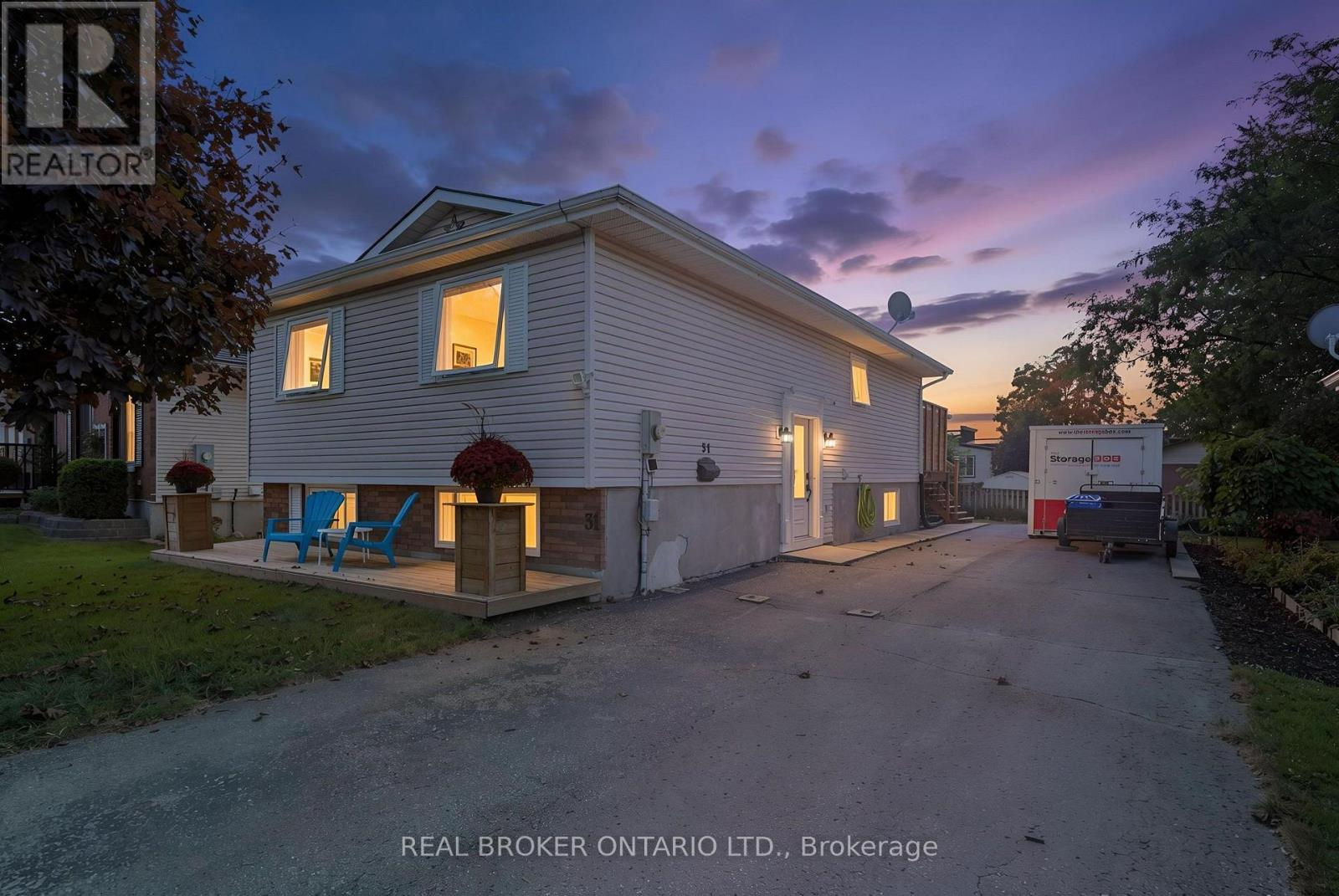 31 BECKETT BOULEVARD Property Photo 1