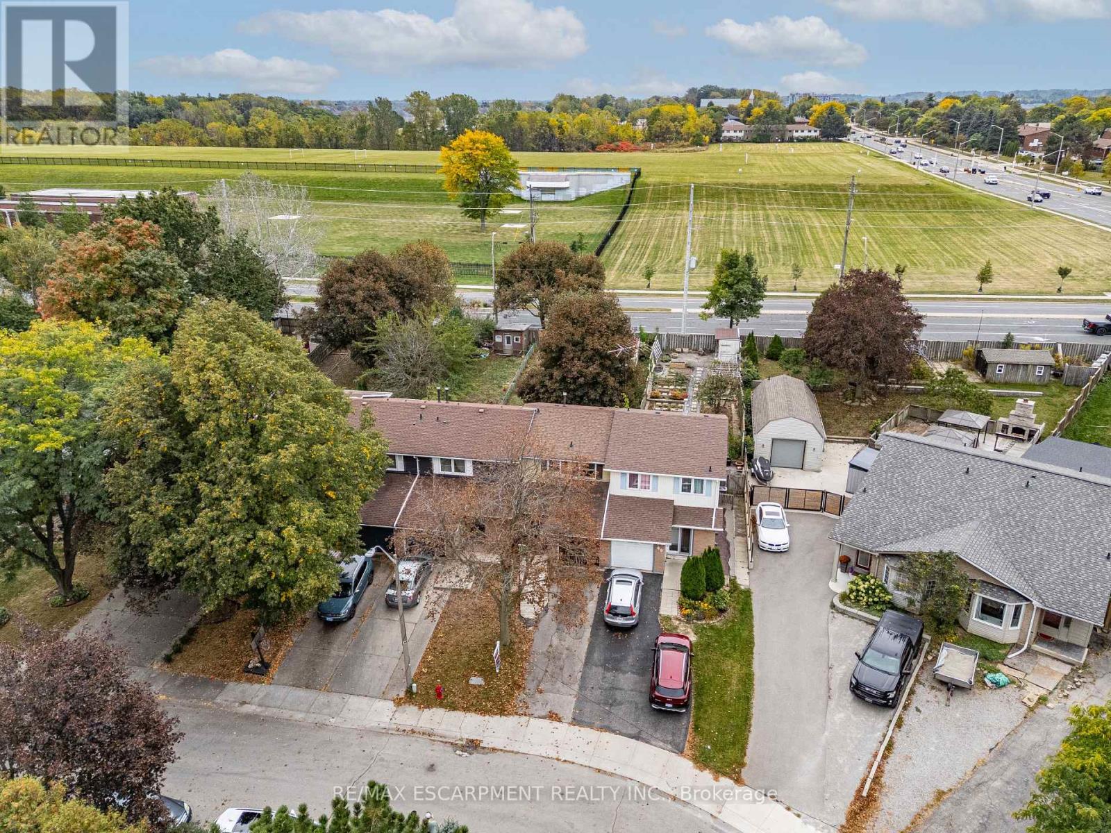 62 Gledhill Crescent Property Photo 3