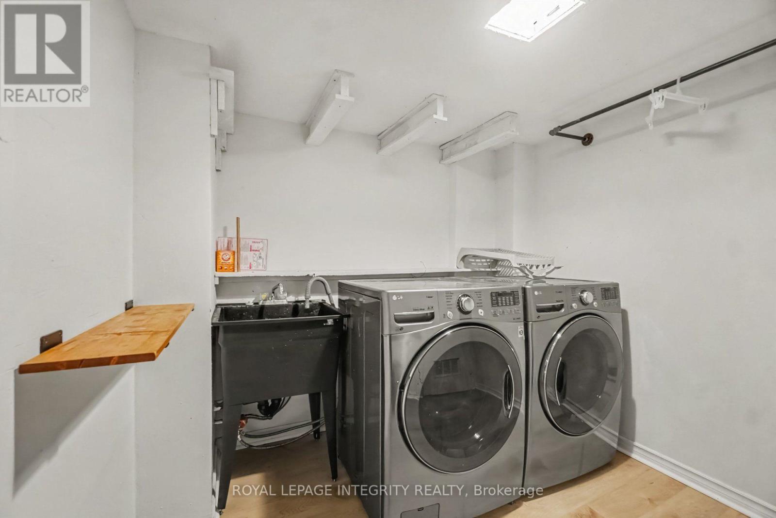 C - 33 Woodfield Drive Property Photo 31