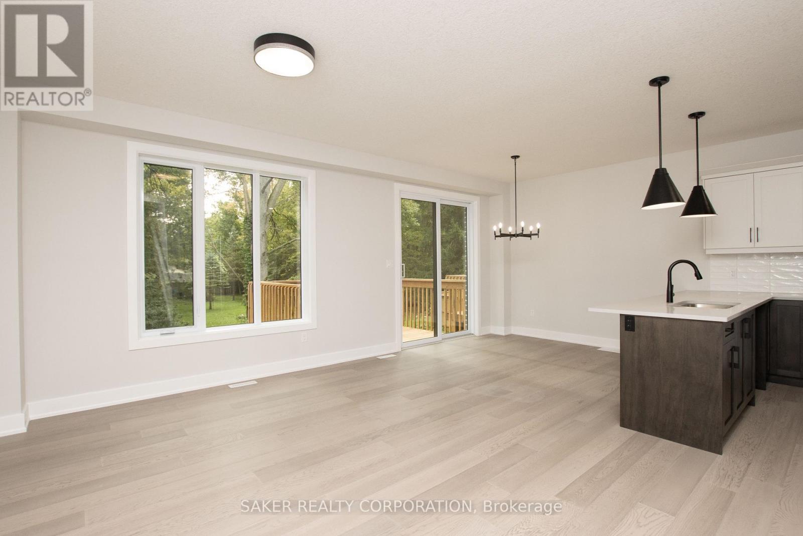 581 Regent Street Property Photo 4