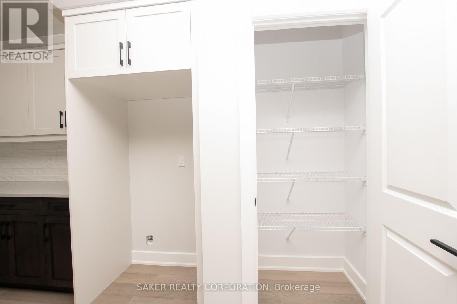 581 Regent Street Property Photo 12