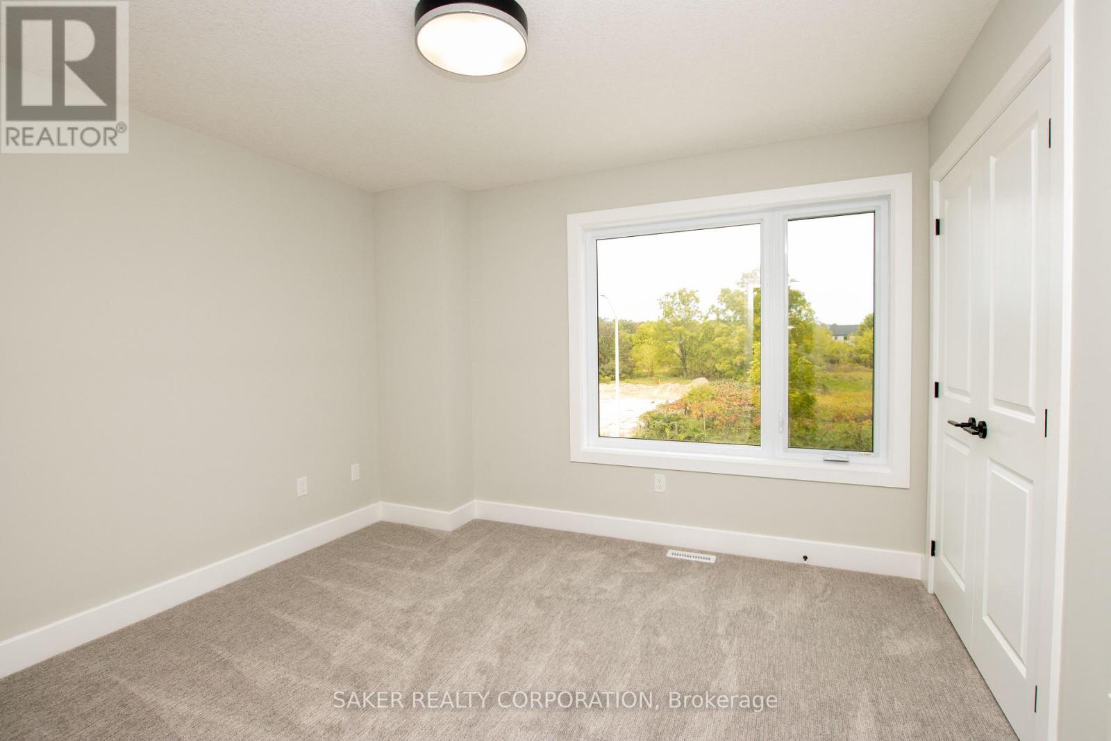 581 Regent Street Property Photo 19