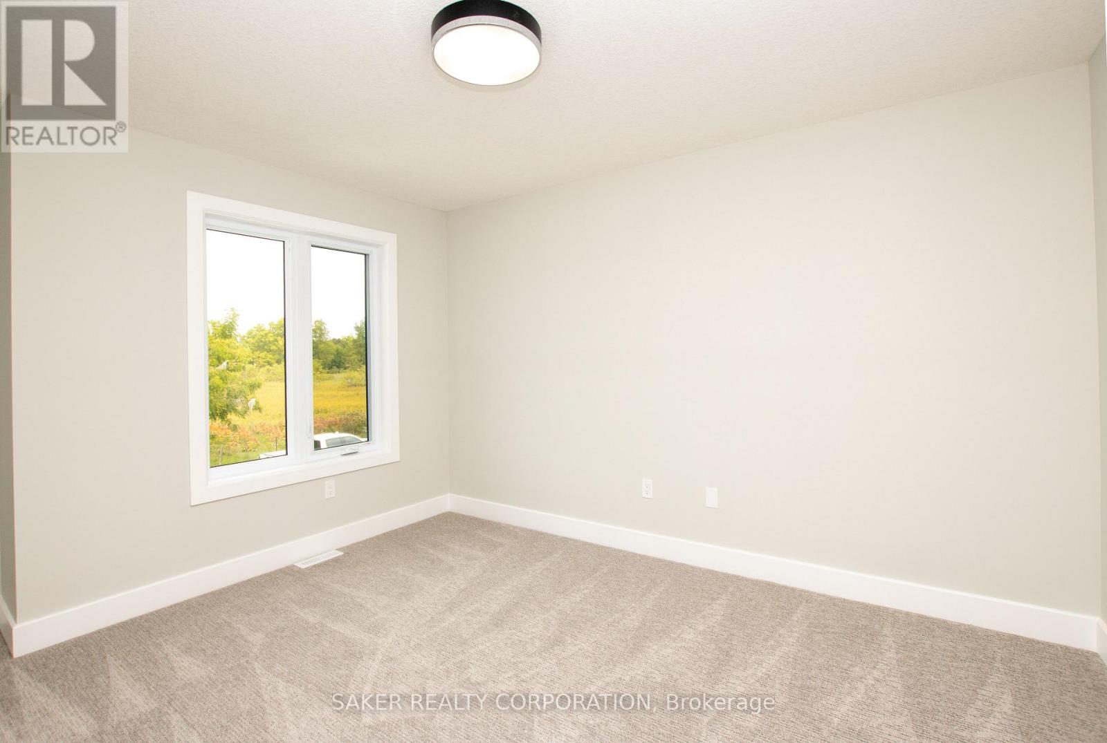 581 Regent Street Property Photo 23