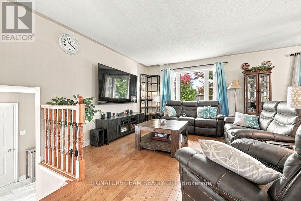 31 Cockcroft Crescent Property Photo 14