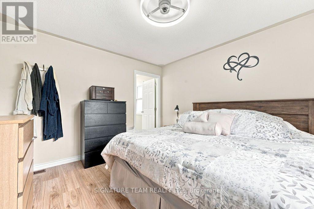 31 Cockcroft Crescent Property Photo 32
