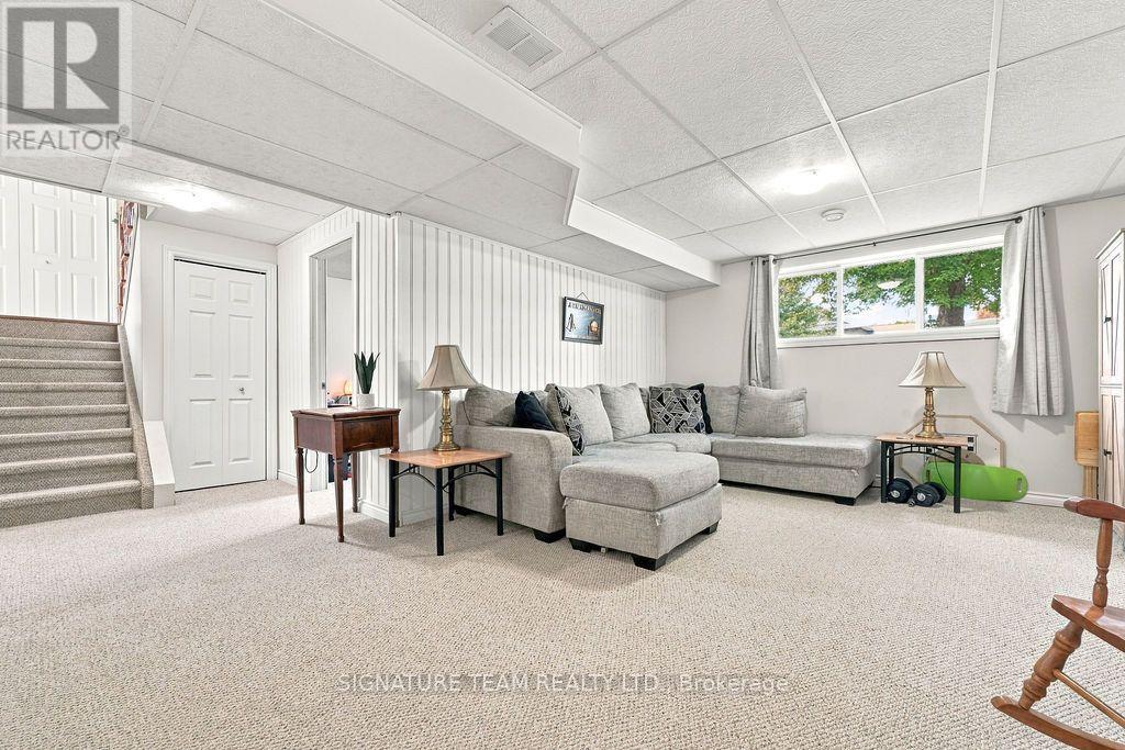 31 Cockcroft Crescent Property Photo 34