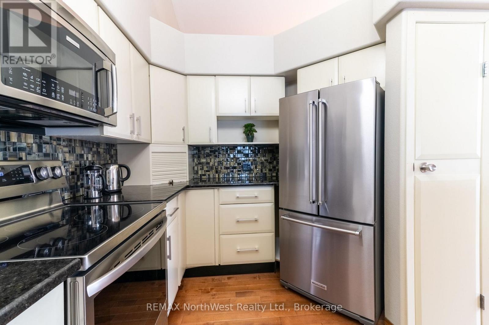 336 1/2 - 336-336 1/2 Second Avenue East Avenue S Property Photo 14