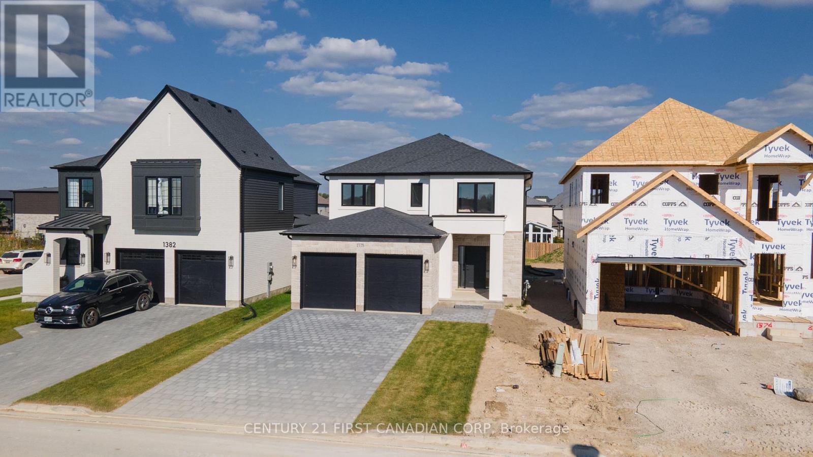 1378 Shields Place Property Photo 1