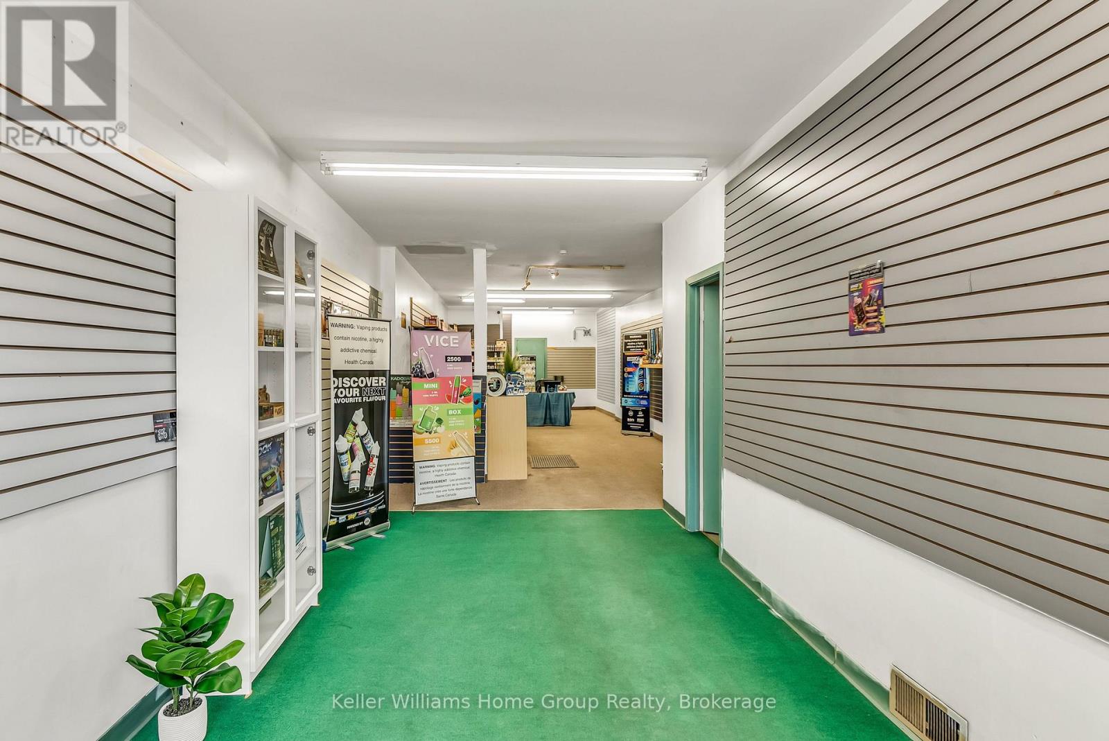 49 Cork Street E Property Photo 6