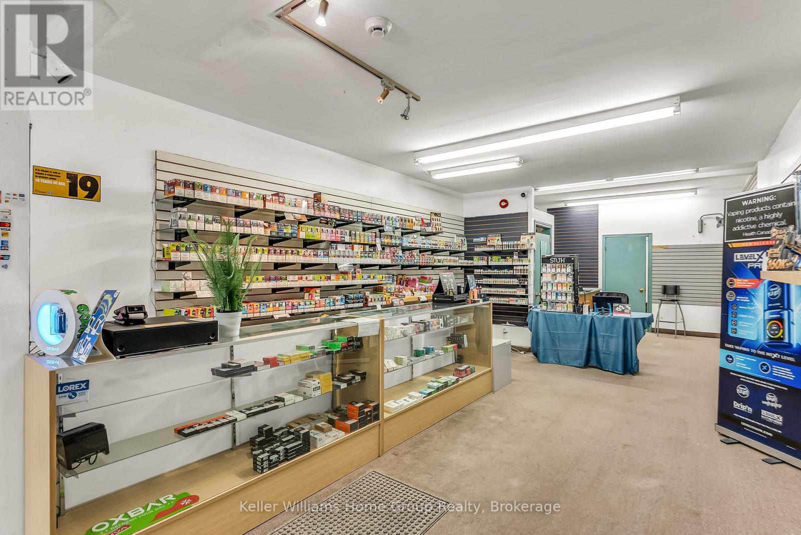 49 Cork Street E Property Photo 8