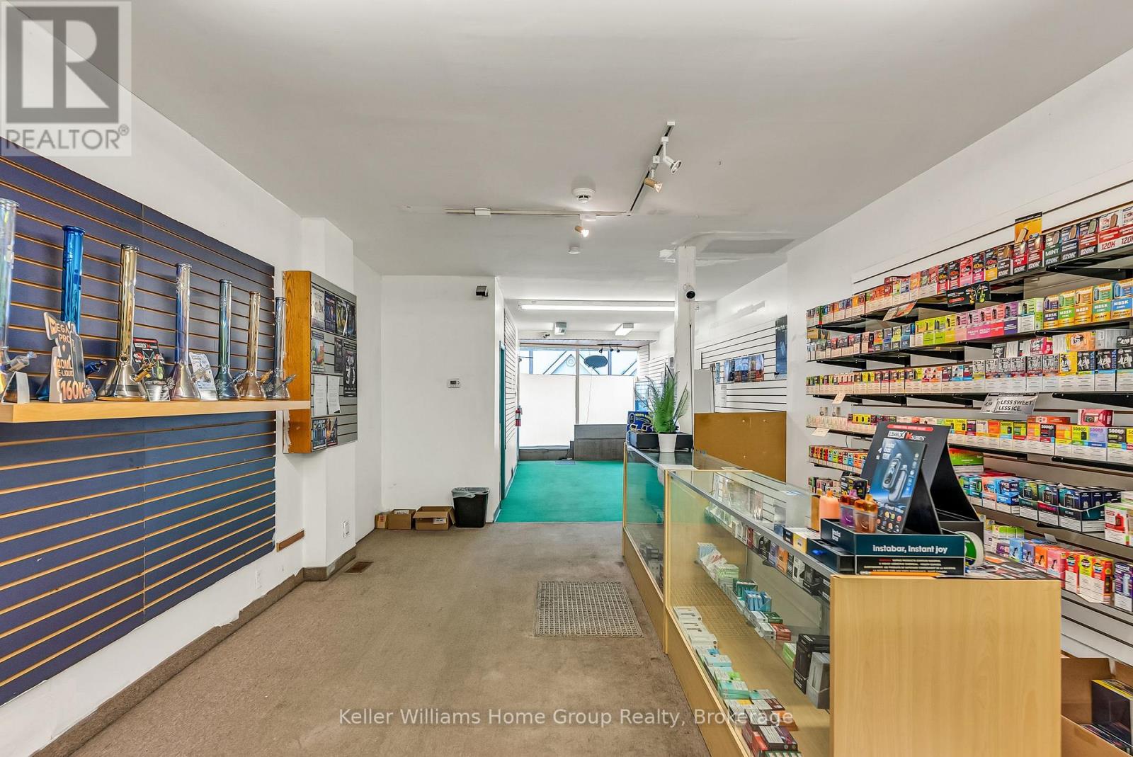 49 Cork Street E Property Photo 9