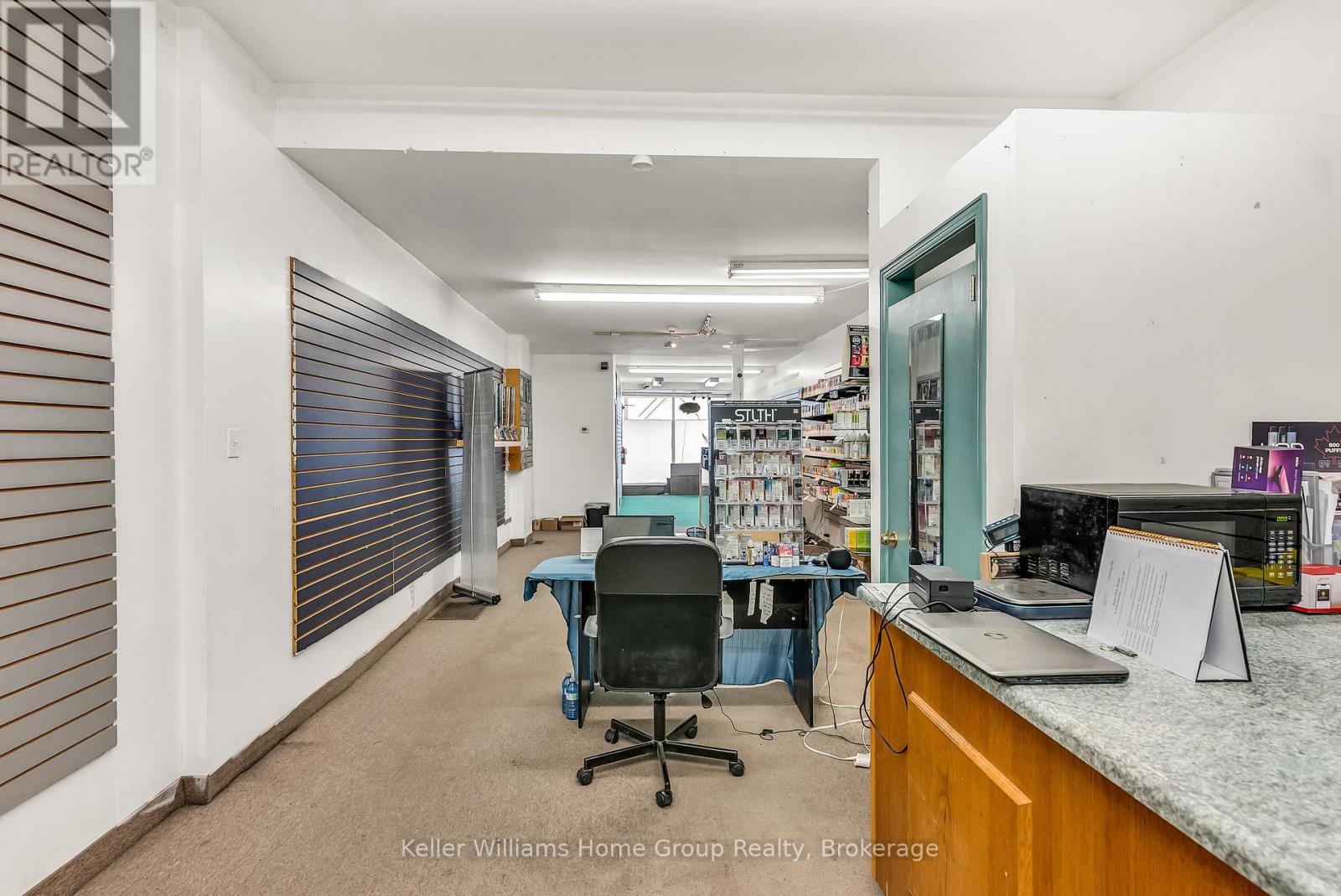 49 Cork Street E Property Photo 10