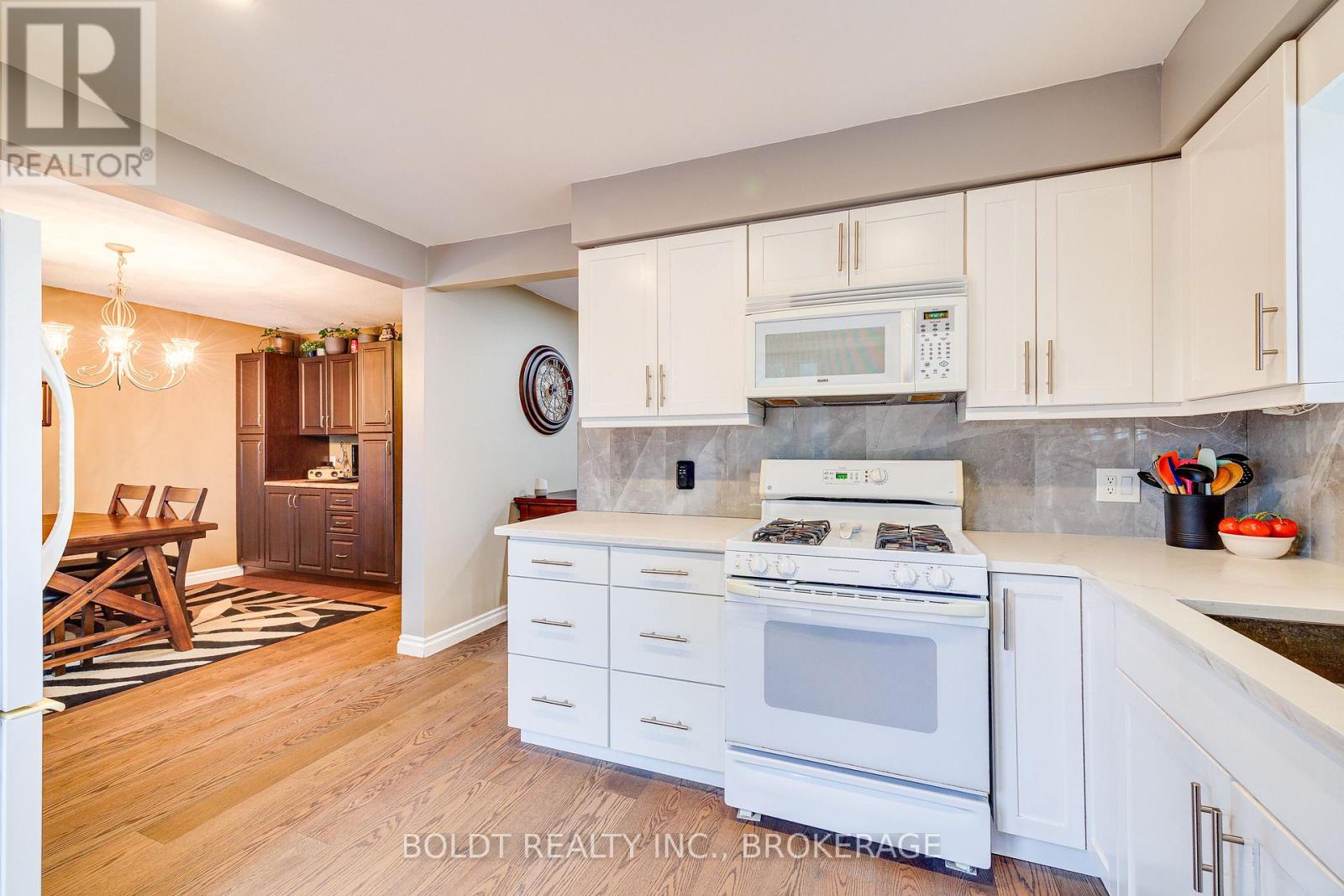 16 Westbury Drive Property Photo 9