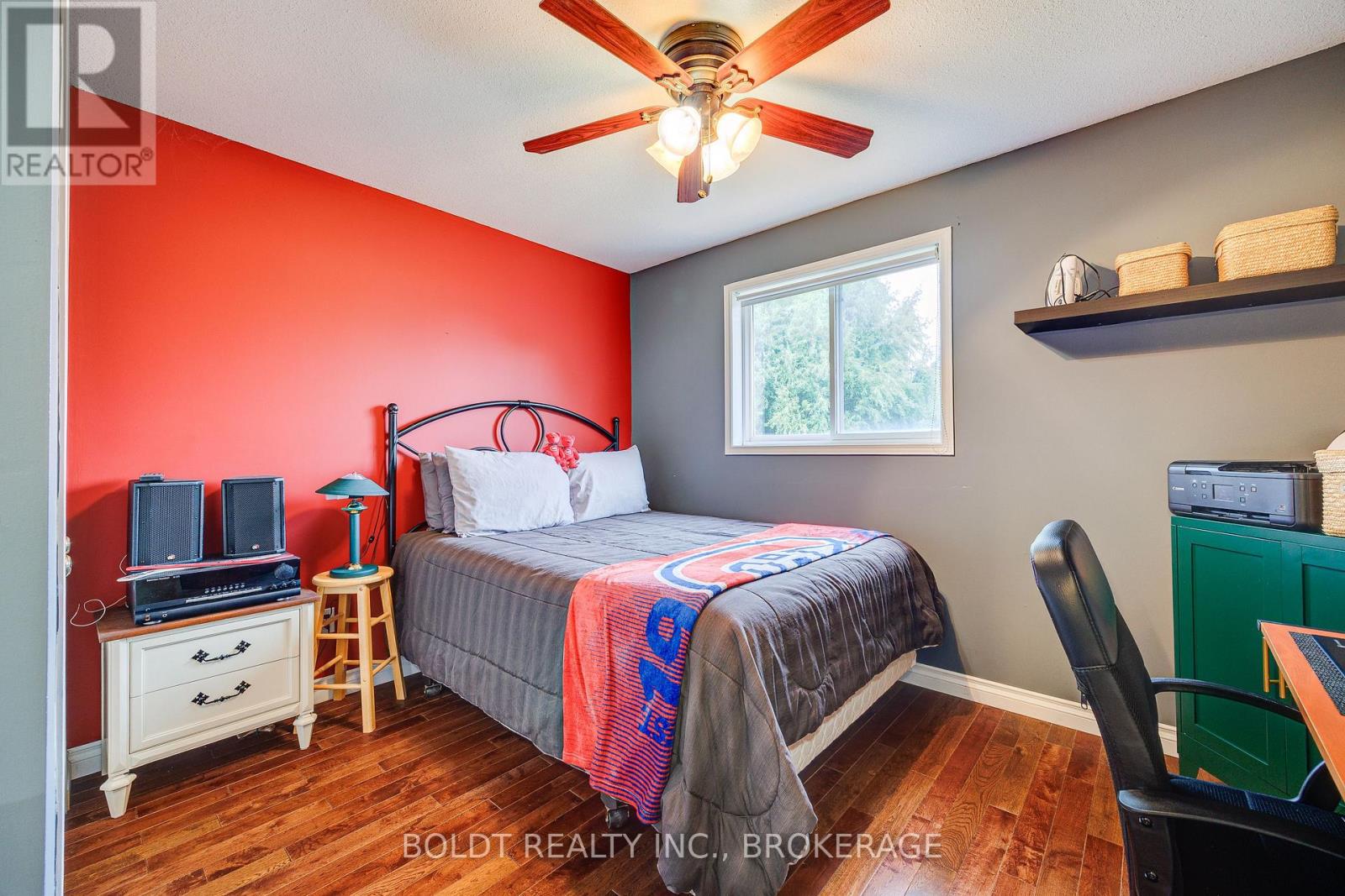16 Westbury Drive Property Photo 15